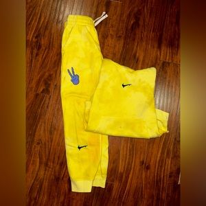 Nike hoodie and sweats set